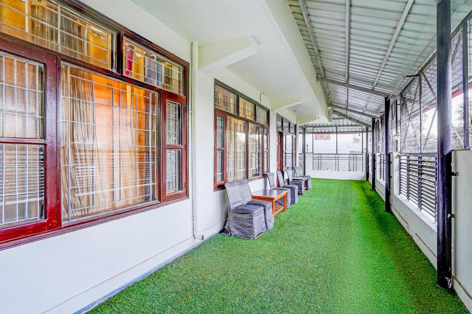 Super Townhouse Mall Road Near Library Chowk Mussoorie Ngoại thất bức ảnh