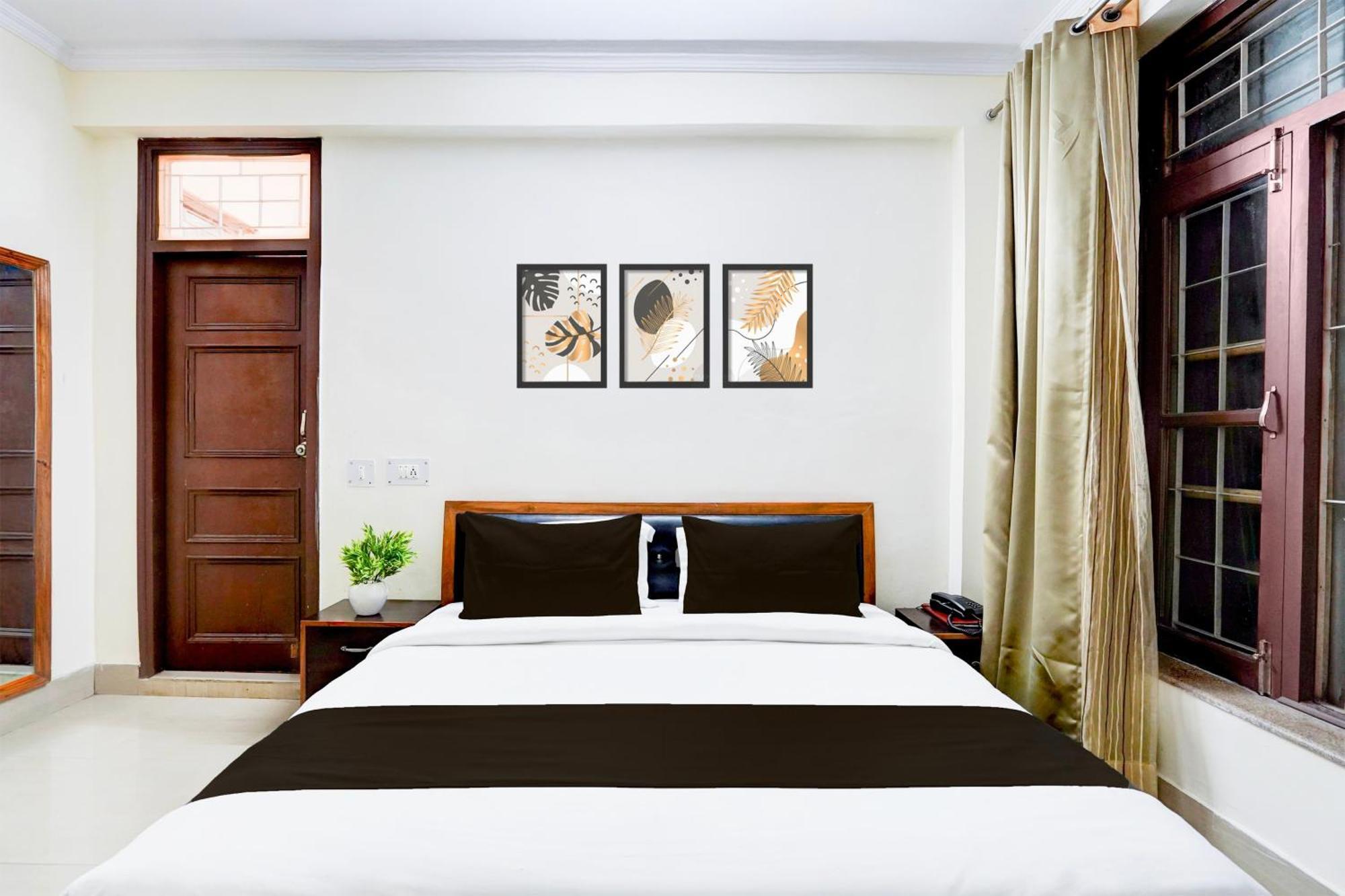 Super Townhouse Mall Road Near Library Chowk Mussoorie Ngoại thất bức ảnh