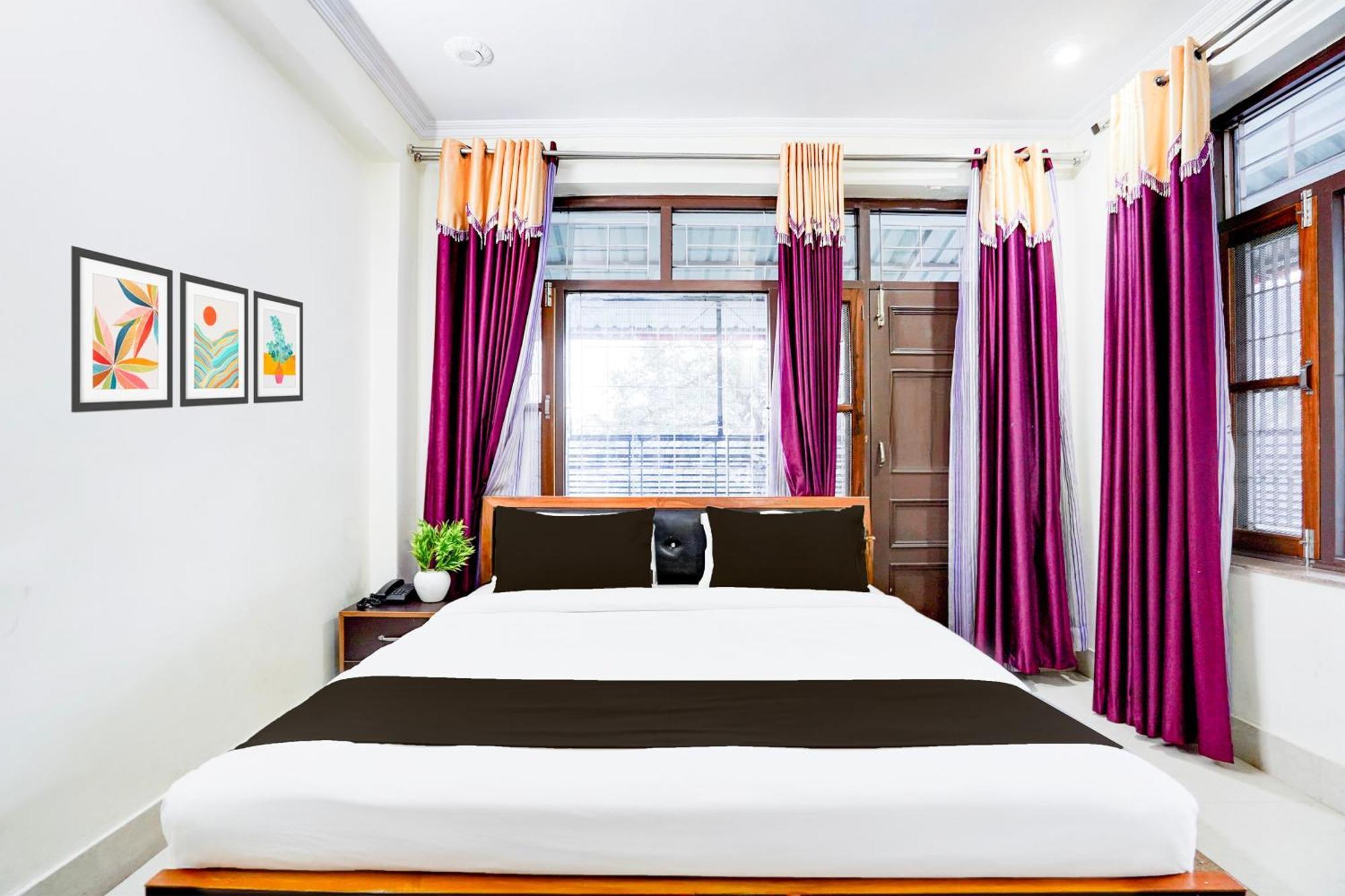 Super Townhouse Mall Road Near Library Chowk Mussoorie Ngoại thất bức ảnh