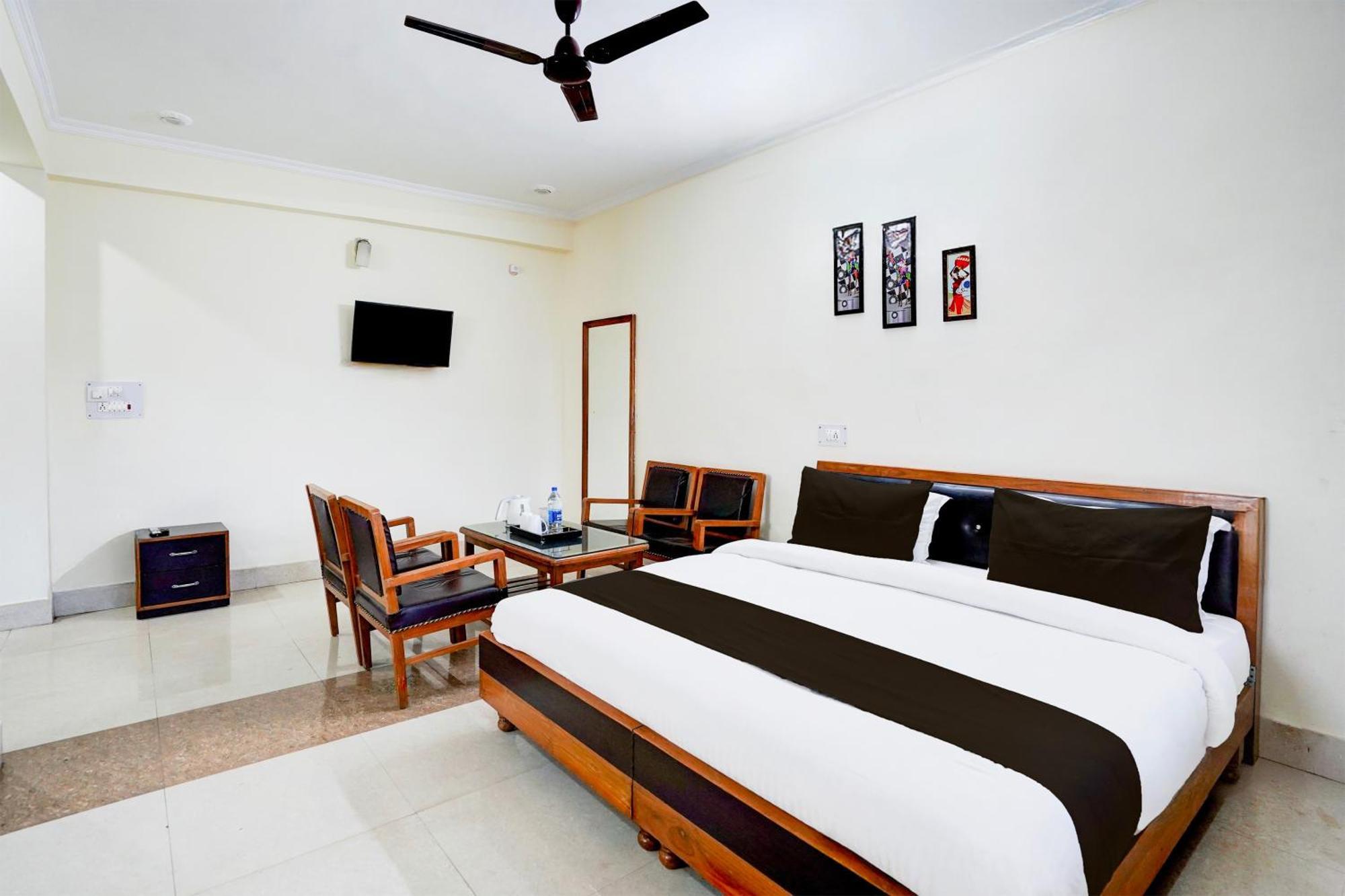 Super Townhouse Mall Road Near Library Chowk Mussoorie Ngoại thất bức ảnh