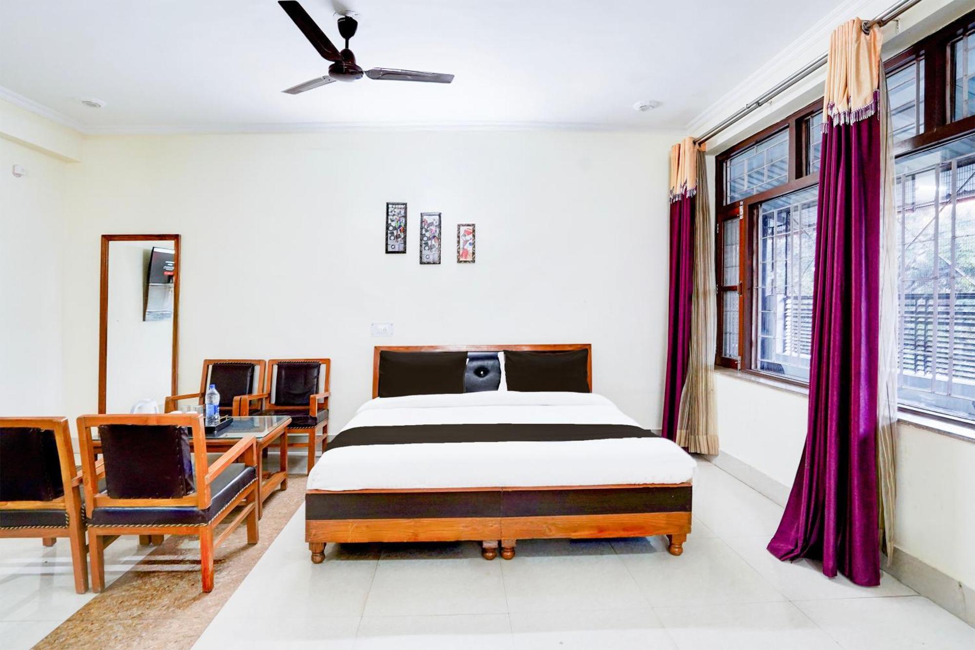 Super Townhouse Mall Road Near Library Chowk Mussoorie Ngoại thất bức ảnh
